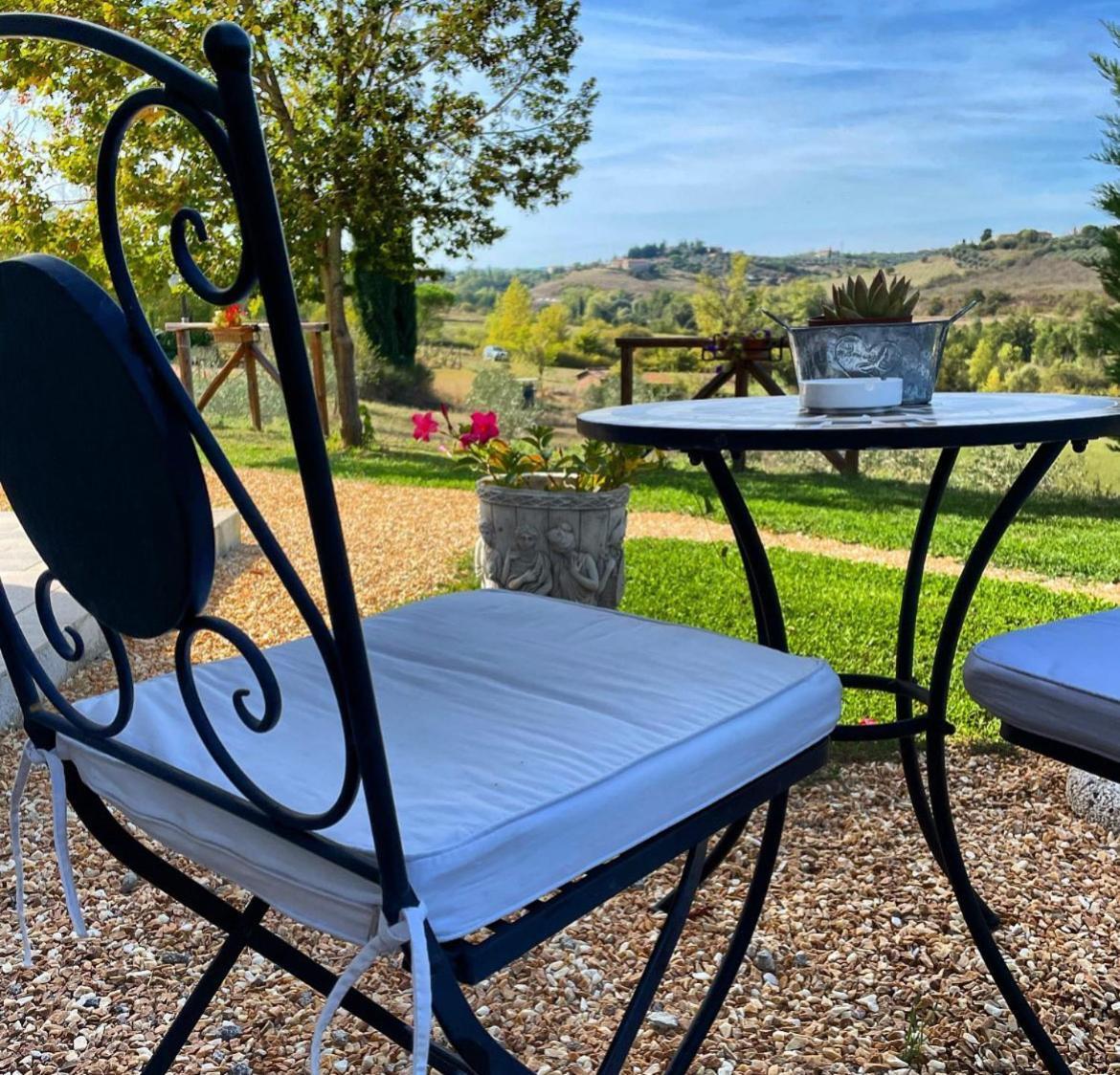 Agriturismo La Corte Del Sole Siena Zewnętrze zdjęcie
